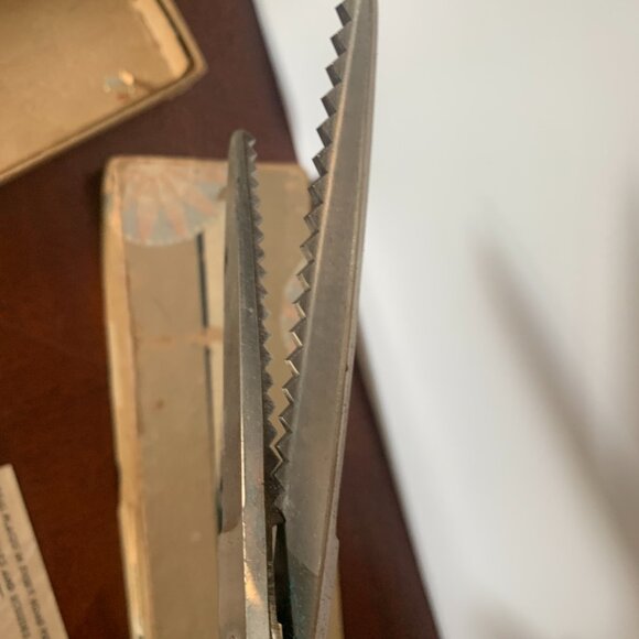 Vintage WISS Pinking Shears Scissors Model C Original Paperwork Box black silver - Picture 3 of 16